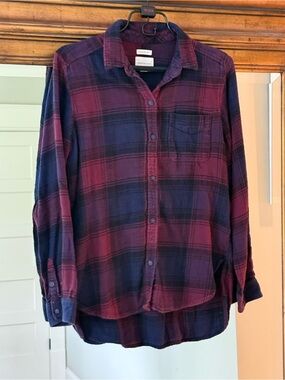 American Eagle Outfitters Purple and Burgundy Plaid Button-Down Shirt